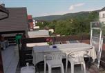 Location vacances Amorbach - Ferienwohnung mit Klimaanlage für heiße Tage , Riesenbalkon mit Grillmöglichkeit-1