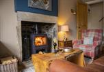 Location vacances Hartlington - Scala Glen Cottage-3