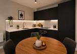 Location vacances Manchester - Canal-Side Apartment with Private Terrace - Castlefield - Business & Long Stays-1