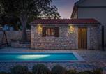 Location vacances Visovac - Villa Rural wellness-1