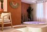 Hôtel Grand-Rullecourt - La Casa Del Spa - Spa Privatif et gîte avec jacuzzi-1