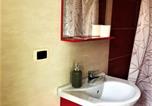 Location vacances  Province de Caserte - Guest House Loriano-2
