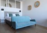 Hôtel 5 étoiles Bordeaux - Résidence Les Suites du Port - by Le Saint Ferdinand-2