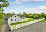 Location vacances Vinderup - 7 Bedroom Gorgeous Home In Vinderup-1