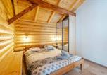 Location vacances La Perrière - Chalet Agréable 3 étoiles app 4-4