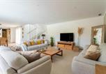 Location vacances Cornillon - Villa spacieuse et accueillante-3