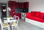 Location vacances  Gard - Studio rénové pour 2 avec clim à 100m de la plage - Fr-1-731-105-2
