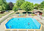 Camping avec Piscine Ruffieux - Camping Les Bords Du Guiers-1
