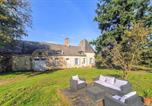 Location vacances Sillé-le-Guillaume - Gite Avec Piscine-2