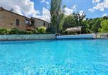 Location vacances Prayssac - Maison charmante au cœur de Puy-l'Évêque avec piscine partagée-1