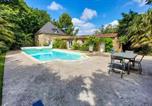 Location vacances Ploumilliau - Awesome Home In Ploubezre-1
