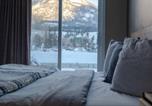Location vacances Canmore - Mountain View walk To All king-2