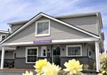 Hôtel Scottsburg - Hometowne Inn & Suites-1