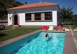 Location vacances Armamar - Outstanding Pinhao Villa 4 Bedrooms Villa Gouva Pool Table-4