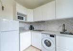 Location vacances Villeneuve-sous-Dammartin - Noubelle Rbb - Avec parking privé-2