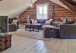 Location vacances Borås - Cozy Home In Väby With Wifi-3