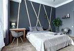 Location vacances Kiev - Лофт 100 м2 - Три Раздельных Спальни улица Бассейная 13 метро Дворец спорта-2