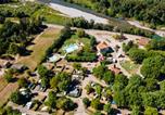 Camping Saint-Genis - Camping Les Pres Hauts - Sites et Paysages -1