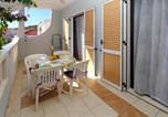 Location vacances Sućuraj - Nice Apartment In Zivogosce With Wifi-2