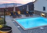 Location vacances Opatija - Pet Friendly Home In Poljane-2