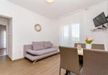Location vacances Jelsa - Apartments Lida-3