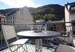 Location vacances Bagnères-de-Luchon - T2 Centre Luchon - Balcon - Parking Inclus - Animaux Bienvenus - Fr-1-313-245-4