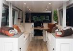 Camping États-Unis - 2022 Mercedes Campervan with Electric Bikes-2