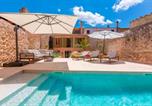 Location vacances Le château d'Alaro - Can Serp-1