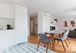 Location vacances Santa Maria de Emeres - Downtown Charming Apartments - Apartamento Castelo-1