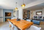 Location vacances Durbanville - Chic, Cozy, Modern, Secure and Centrally Located-1