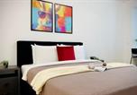 Location vacances  Aéroport de Bucarest - Ivory Residence Accommodation - Modern Comfort and Style-1