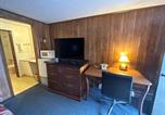 Hôtel Bristol - Country Inn Motel & Rv Park-3
