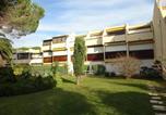 Location vacances  Gard - Studio Cabine 4 pers proche plage avec parking - Fr-1-307-114-3