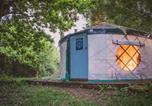 Location vacances Yaxham - Brandon House Farm Yurt-1