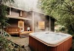 Location vacances Abbotsford - Snowline Cabin #13 - Hot Tub - Pets Ok - Wifi-4