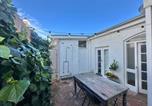 Location vacances  Granite Island - The Coach House Waterfront dog friendly-2