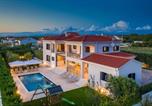 Location vacances Zemunik Donji - Luxury Villa Primavera Sukosan with Heated Pool-1