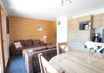 Location vacances Arâches-la-Frasse - Spacieux 4 pièces, 6 couchages, terrasse, près pistes et commerces, parking couvert, casier à skis - Fr-1-572-244-3