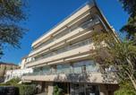 Location vacances Gare SNCF de Saint-Raphaël Valescure - Studio climatisé 2/3 pers, proche plage & centre-ville, Wifi gratuit, parking & linge en option - Fr-1-466a-44-1
