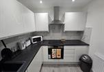 Location vacances  Gare de Slough - New bulid 1bedroom apartment Slough, close to Windsor and Heathrow Airport-2