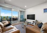 Location vacances  Granite Island - Paradise Peak - Ocean Views in Central Victor Harbor-1